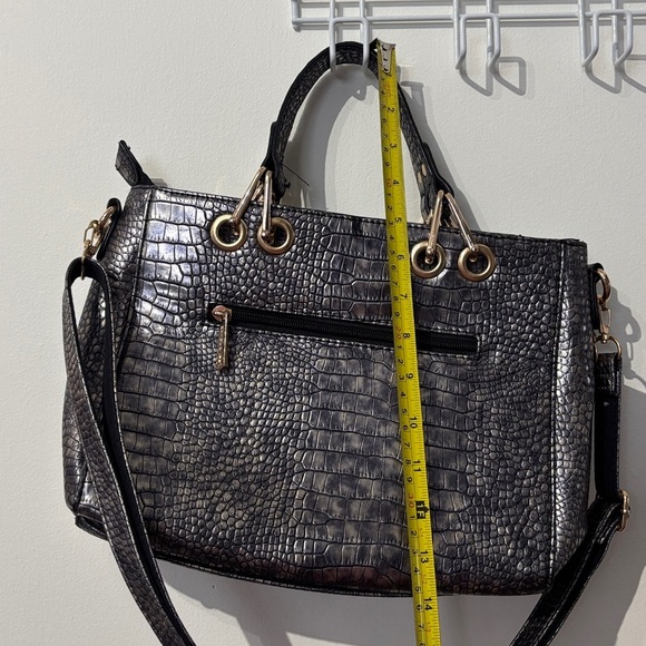 ✨David Jones Chic Black Crocodile-Embossed Satchel - Picture 9 of 9